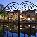 Canalview Hotel Ter Reien