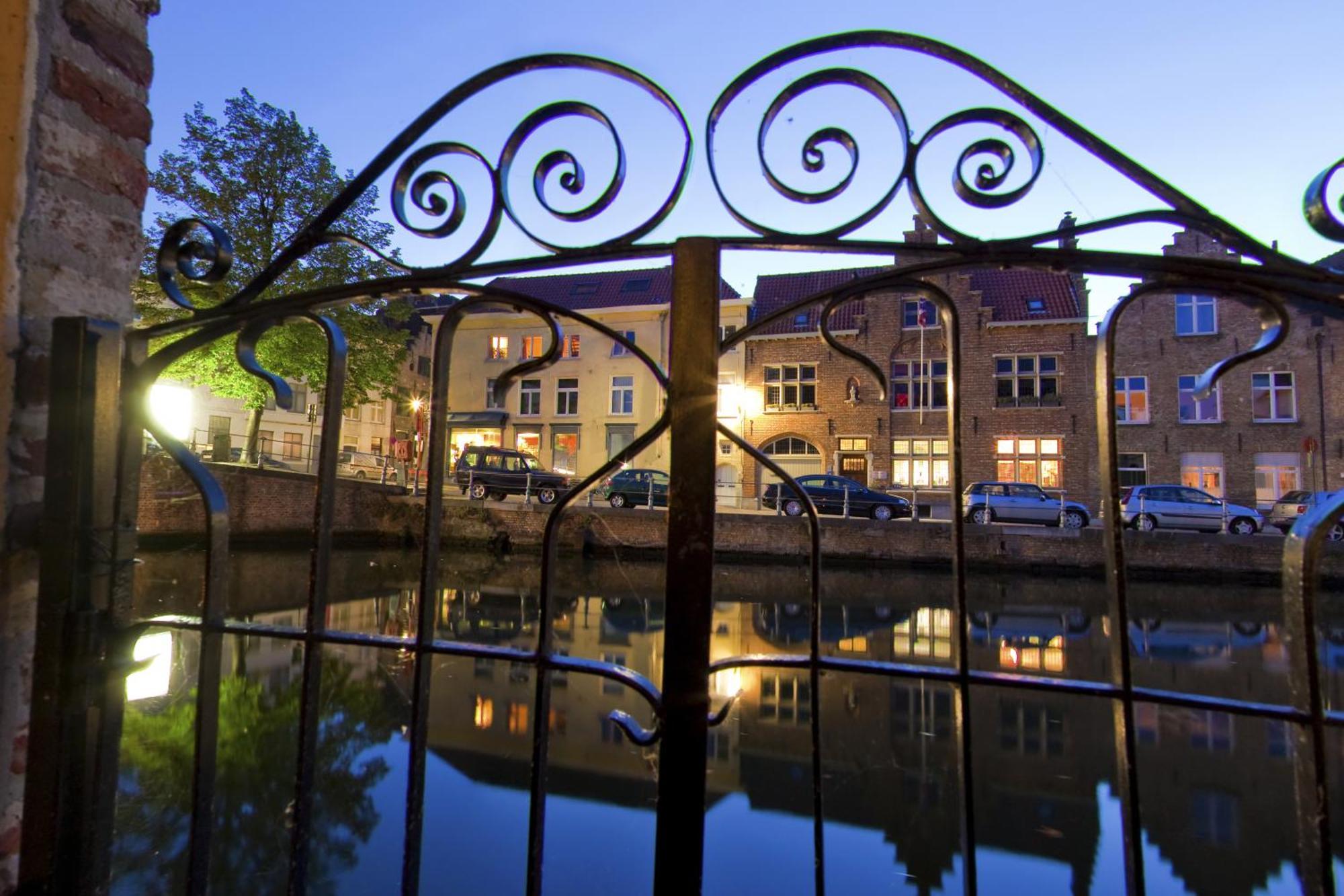 Hotel Canalview Ter Reien 2*