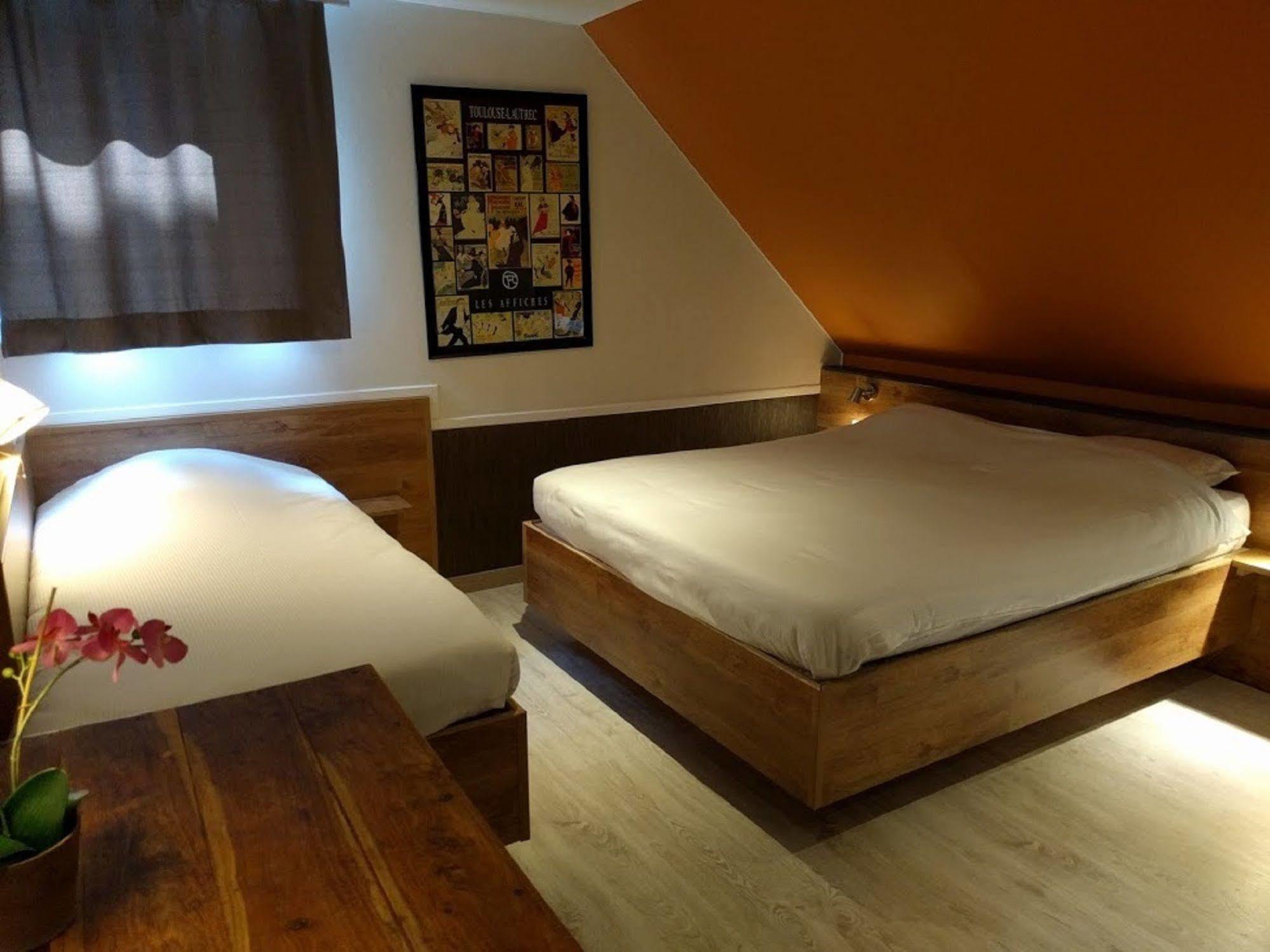 Hotel Canalview Ter Reien 2*