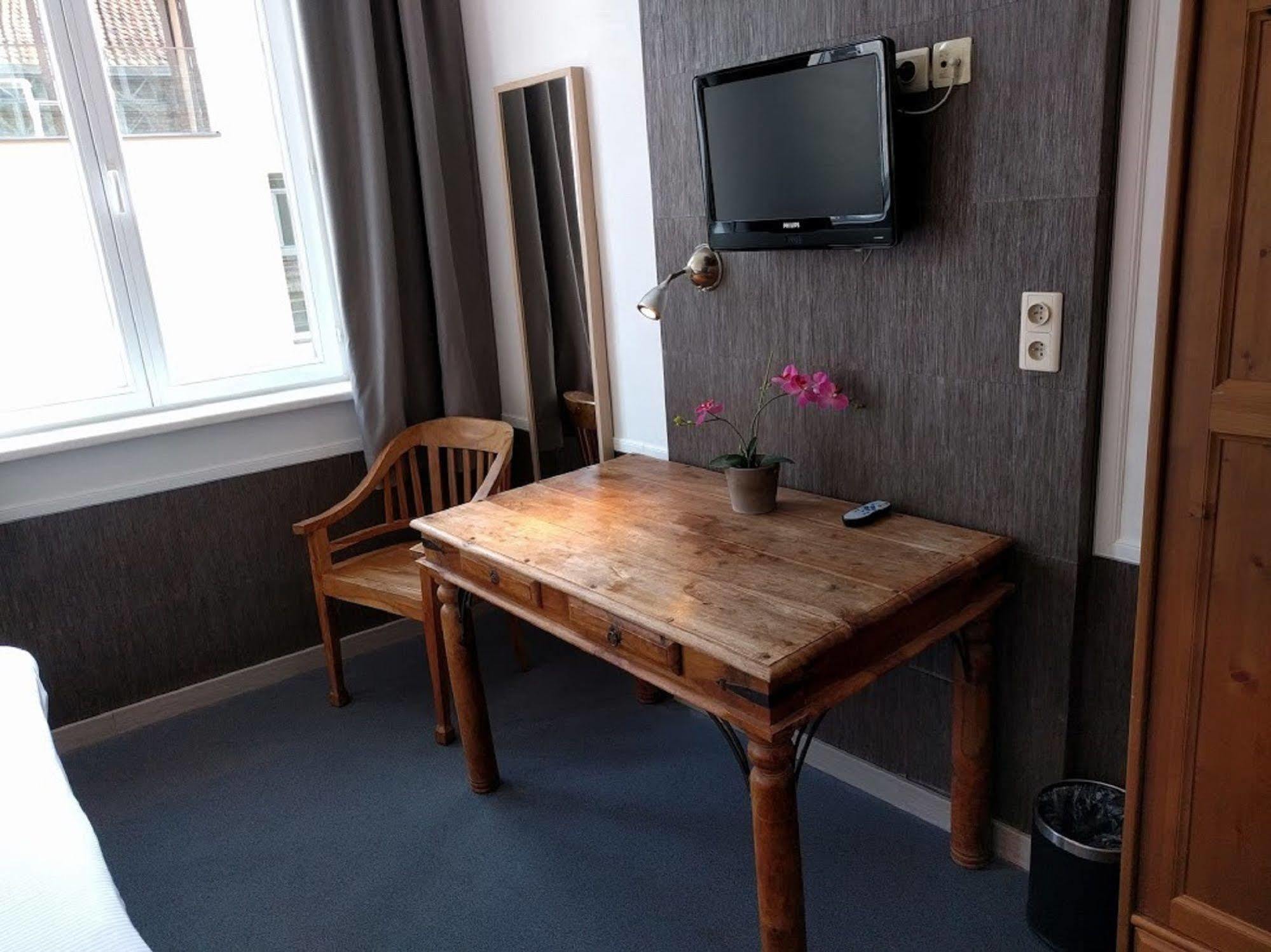 Hotel Canalview Ter Reien