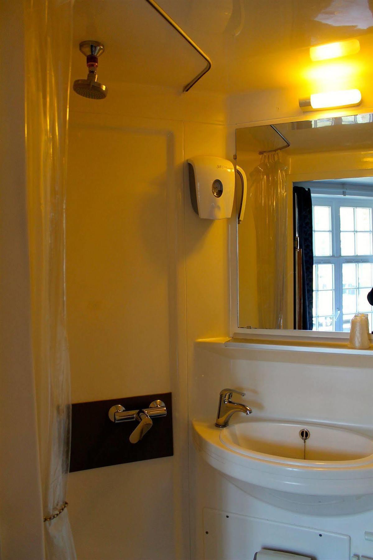 Canalview Ter Reien Hotel 2*